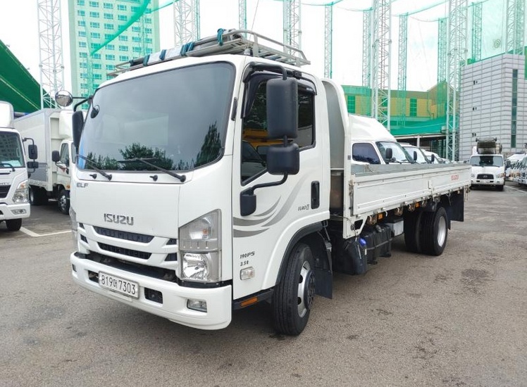 Купить Isuzu Elf