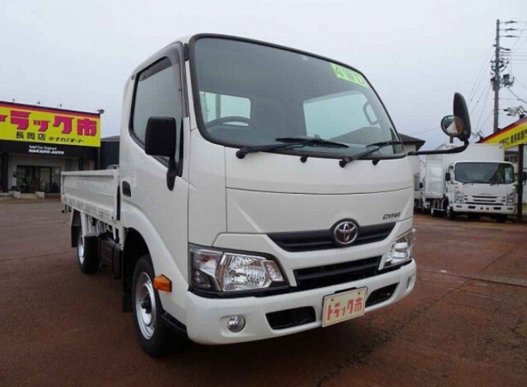 Купить Toyota Dyna