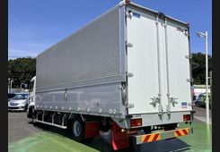 Isuzu Forward, фото 2