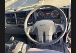 Isuzu Forward, фото 9