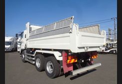 Isuzu Giga, фото 4