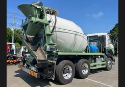 Isuzu Giga, фото 2