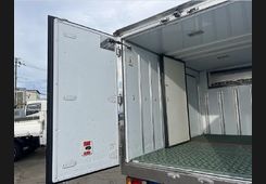 Isuzu Elf, фото 4