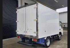 Isuzu Elf, фото 1