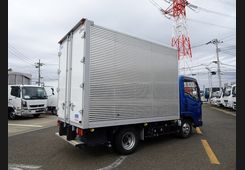 Isuzu Elf, фото 2