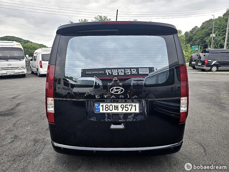 Автодом ван-кон Staria 2.2 дизель 2WD 22 08 26,712 km дизель, фото 3