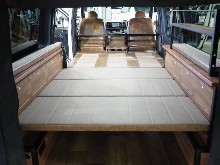 Автодом ван-кон Hiace Furekusu FD-BOX V07-N 4WD, фото 3