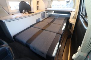 Автодом ван-кон Hiace Howaitohausu Konpasu Popuapu, фото 5