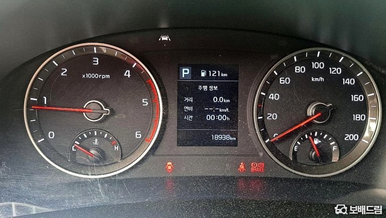 Автодом ван-кон Bongo 24 01 18,938 km дизель, фото 6