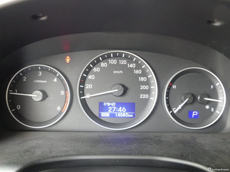 Автодом ван-кон Grand Starex 2.5 дизель 2WD 21 03 14,000 km дизель, фото 6