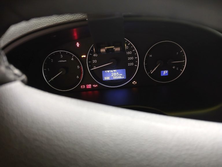 Автодом ван-кон Grand Starex 2.5 дизель 2WD 20 08 35,000 km дизель, фото 6