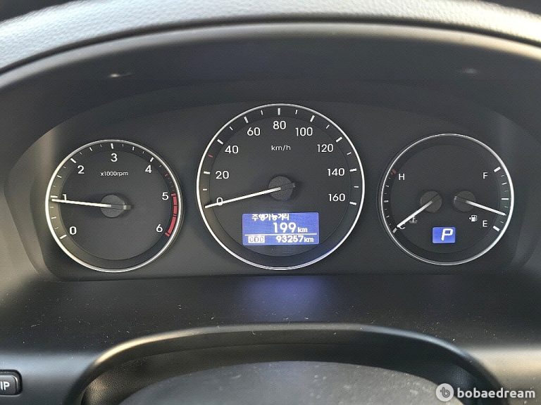 Автодом ван-кон Grand Starex 4WD 2.5 дизель 20 09 93,259 km дизель, фото 6
