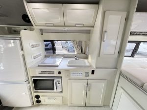 Автодом ван-кон HiaceRV Bikufutoritorunookutabia M4WD, фото 6