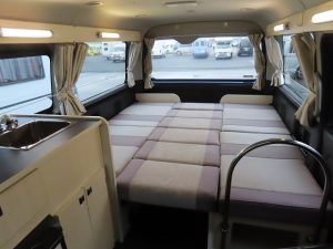 Автодом ван-кон Hiace Nuts RV Toraiaru C холодильник Terebi, фото 9