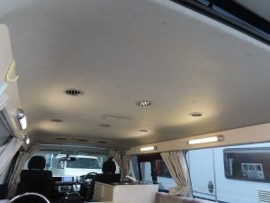 Автодом ван-кон Hiace Nuts RV Toraiaru C холодильник Terebi, фото 10