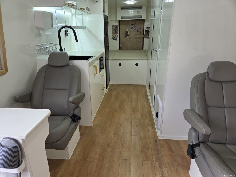 Автодом ван-кон E450 6.8 06 12 16,370 mi бензин, фото 13