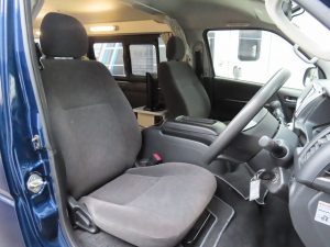 Автодом ван-кон Hiace Nuts RV Toraiaru C холодильник Terebi, фото 16