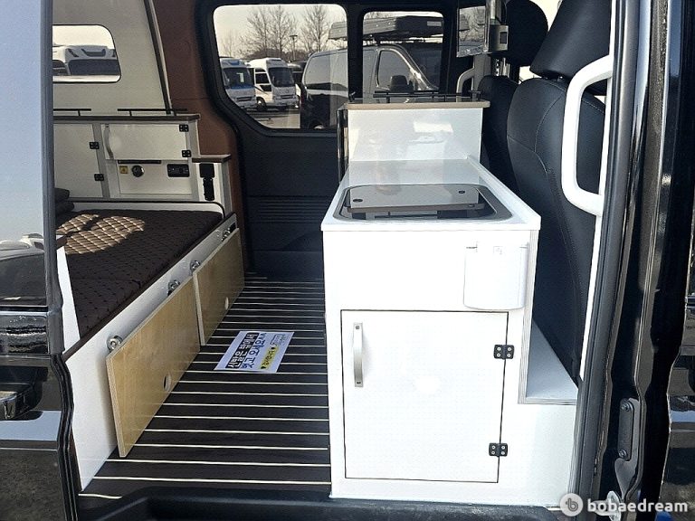 Автодом ван-кон Staria 2.2 дизель 2WD 24 05 39,001 km дизель, фото 23