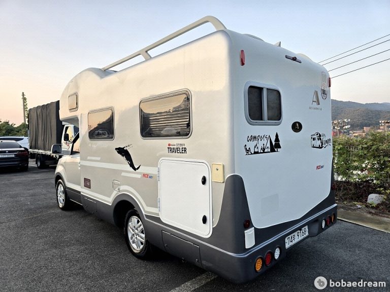 Автодом ван-кон Grand Starex 4WD 2.5 дизель 19 07 69,947 km дизель, фото 3