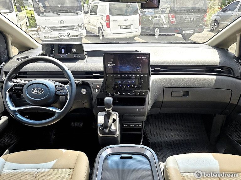 Автодом ван-кон Staria 3.5 LPG 23 04 62,445 km LPG, фото 4