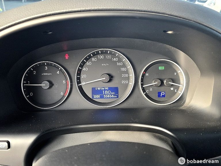 Автодом ван-кон Grand Starex 2.5 дизель 2WD 21 07 33,846 km дизель, фото 6