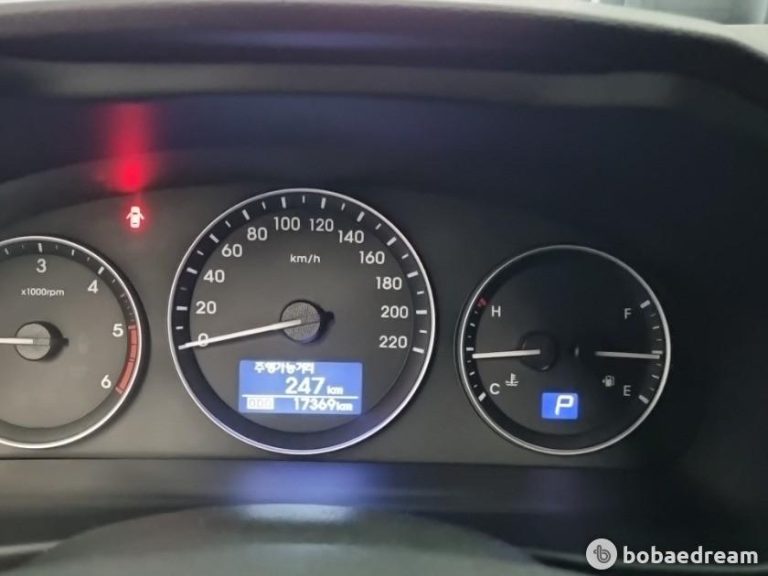 Автодом ван-кон Grand Starex 4WD 2.5 дизель 21 02 18,000 km дизель, фото 6