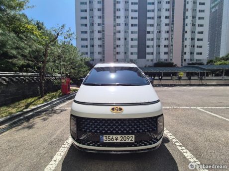 Автодом ван-кон Staria 1.6 гибрид 24 04 26,400 km бензин гибрид