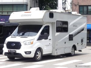 Автодом ван-кон 3.5 AWD 21 05 66,000 km бензин, фото 2