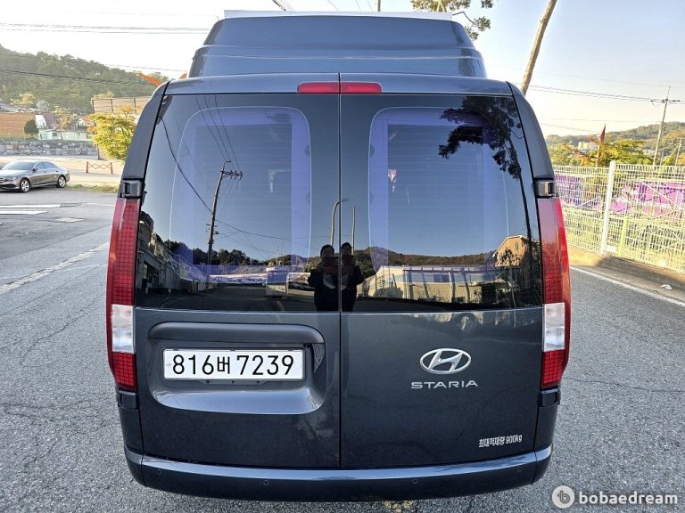 Автодом ван-кон Staria 2.2 дизель 21 11 86,008 km дизель, фото 3