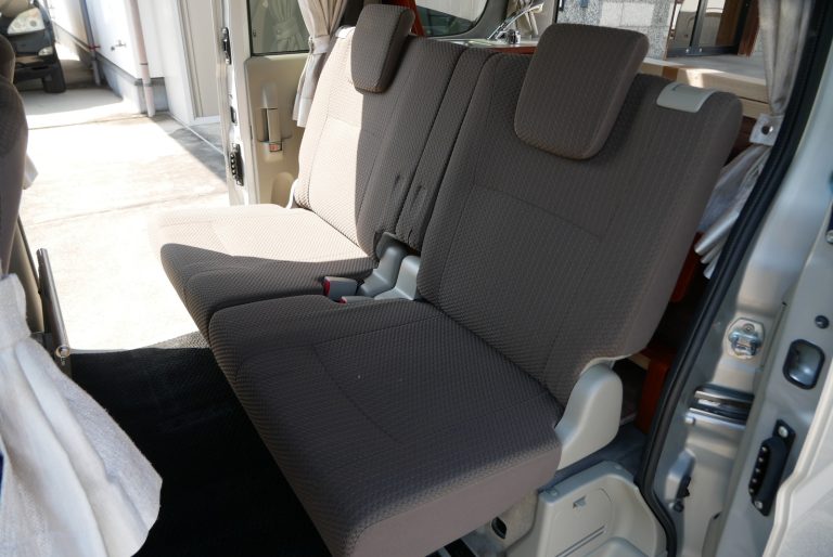 Автодом лёгкий кемпер NV100 Kuripa Nuts RV Supina 4WD, фото 3