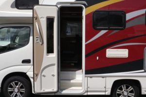 Автодом кабина-кон Kamroad Nuts RV Kurea 5.0XX FF Hita холодильник, фото 3