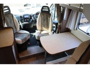 Автодом кабина-кон Deyukato Esu Caravan Esu 565CD бытовойAC, фото 3