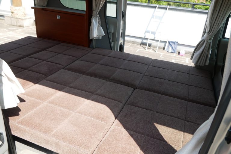 Автодом лёгкий кемпер NV100 Kuripa Nuts RV Supina 4WD, фото 6