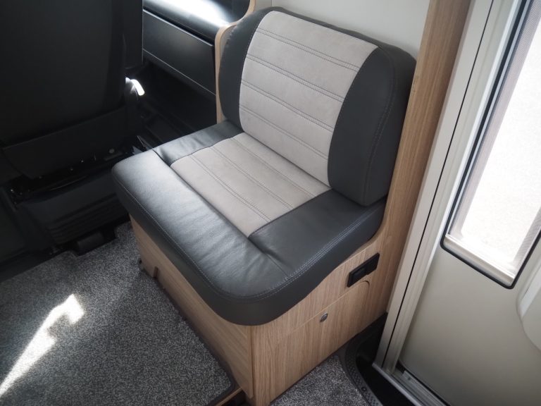 Автодом автобус-кон Deyukato Sanraito I68 Adobenchiya ED 9AT, фото 6