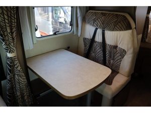 Автодом кабина-кон Deyukato Esu Caravan Esu 565CD бытовойAC, фото 6