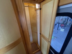 Автодом кабина-кон Bongo AtoZ Amitei RR Renji холодильник, фото 7