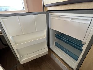 Автодом кабина-кон Sekisobodei Tomu 200 Makusufuan холодильник, фото 7