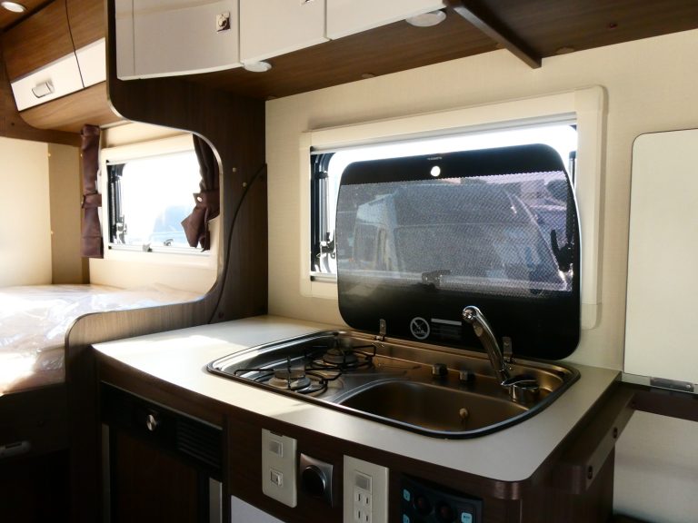 Автодом кабина-кон Nuts RV Kurea 5.3X Haipaeboriyushiyon NEO, фото 8