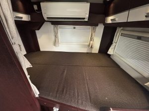 Автодом кабина-кон Nuts RV Kurea 5.3X Eboriyushiyon бытовойAC 4WD, фото 8