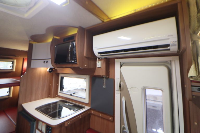 Автодом кабина-кон Kamroad Nuts RV Kurea 5.3W Eboriyushiyon, фото 3