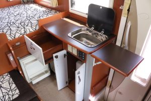Автодом кабина-кон Kamroad Nuts RV Kurea 5.0XX FF Hita холодильник, фото 10