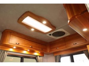 Автодом лёгкий кемпер Sukuramu AZ-MAX Rakun 4WD 1500W In, фото 11