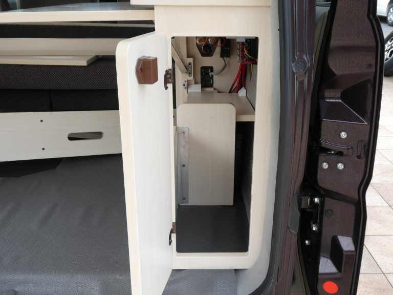 Автодом лёгкий кемпер Every Nuts RV Supina 4WD Popuapu, фото 12