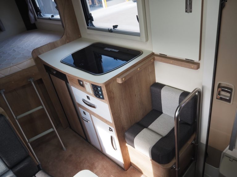 Автодом кабина-кон KamroadNuts RV Kureahaipaebo 5.3X4WD, фото 14