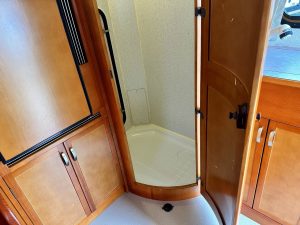 Автодом кабина-кон NV200 Baneto AtoZ Arufua Maruchirumu холодильник, фото 14