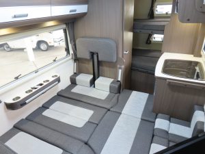Автодом кабина-кон Kamroad Nuts RV Kurea 5.3W Eboriyushiyon, фото 3