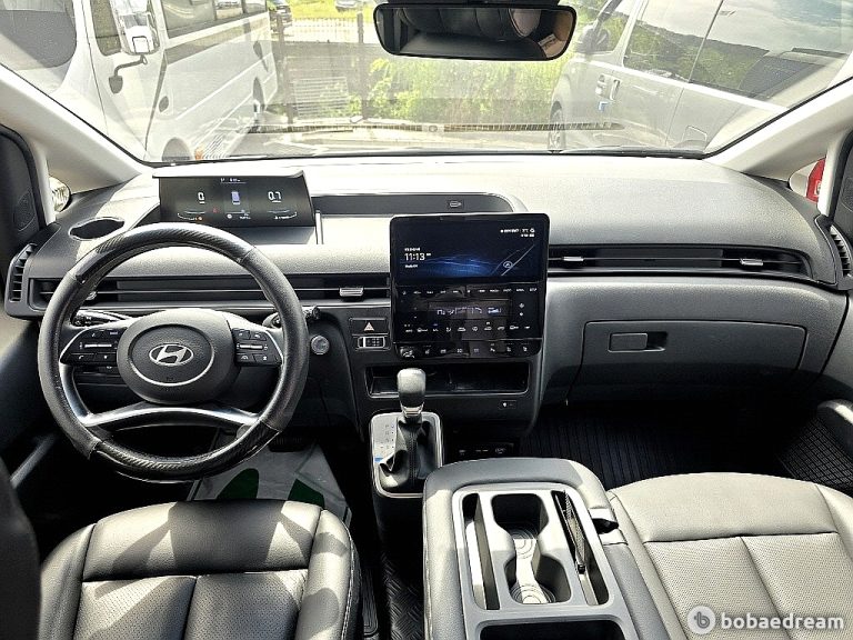 Автодом ван-кон Staria 4WD 2.2 дизель 24 04 76,662 km дизель, фото 4