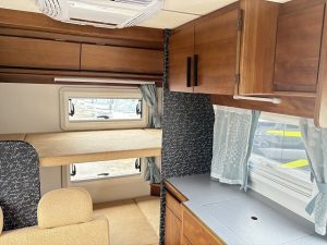 Автодом кабина-кон Bongo AtoZ Amiteiporuto 100V Kura холодильник, фото 5