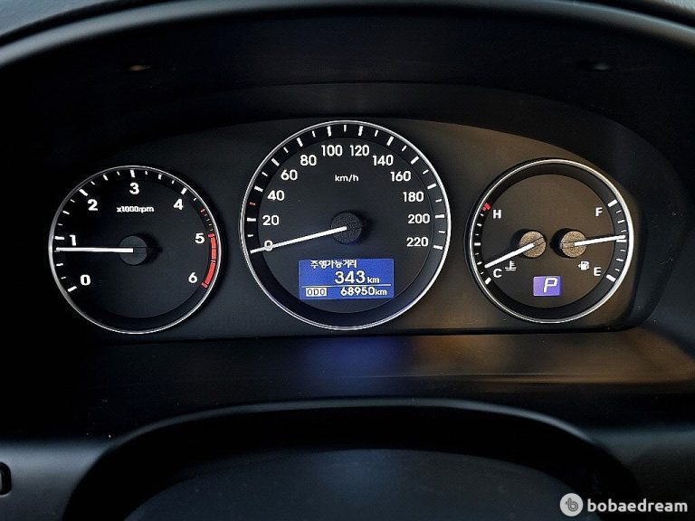Автодом ван-кон Grand Starex 2.5 дизель 2WD 20 07 68,942 km дизель, фото 6