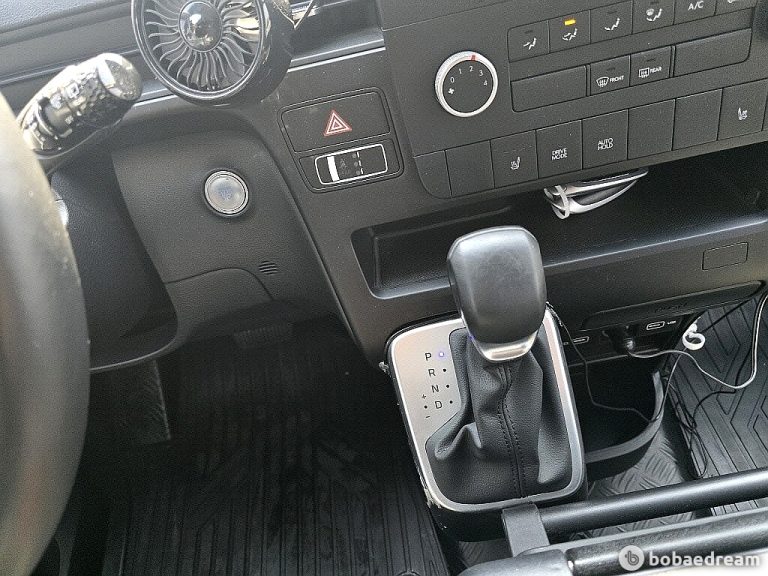 Автодом ван-кон Staria 2.2 дизель 2WD 22 08 52,182 km дизель, фото 7